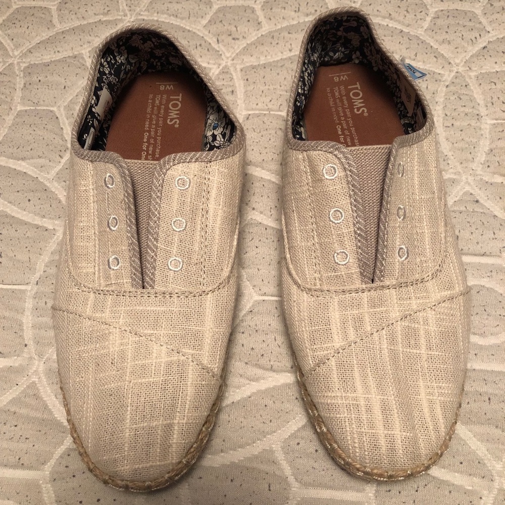 Toms